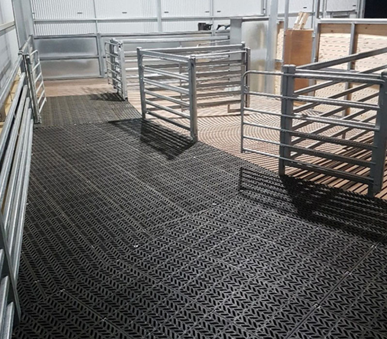 Front Fill Catching Pens Option